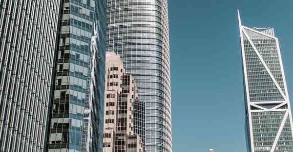 琉璃是什么材质_琉璃是什么材质对人体有害吗