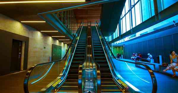 制作旅游宣传单_制作旅游宣传单ps