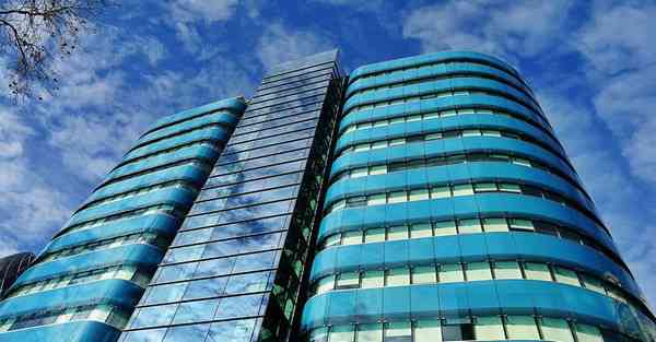 拍宣传片教学_拍宣传片动作摆姿教程