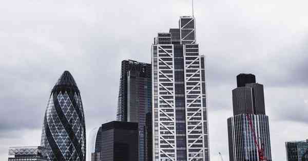 琉璃是什么材料制作_琉璃是什么材质是玉吗