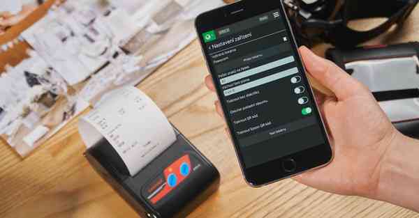 琉璃是什么材质_琉璃是什么材质对人体有害吗