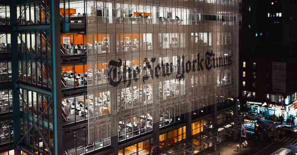 琉璃是女主角的小说